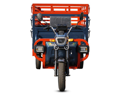 LLAMA Truck Titan (Assembled in USA)