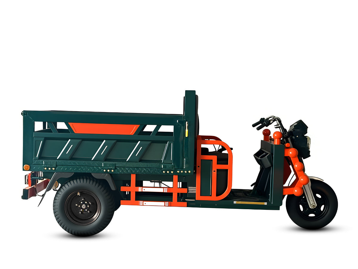 LLAMA Truck Thunder (Assembled in USA)